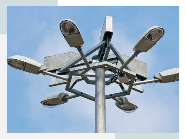 Монтаж осветительных мачт в Надыме